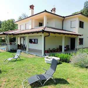 Lina Guest house
